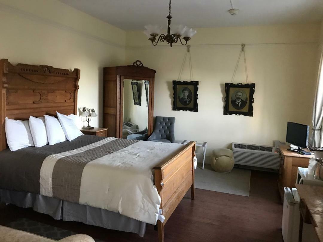 Union Hotel Benicia Εξωτερικό φωτογραφία